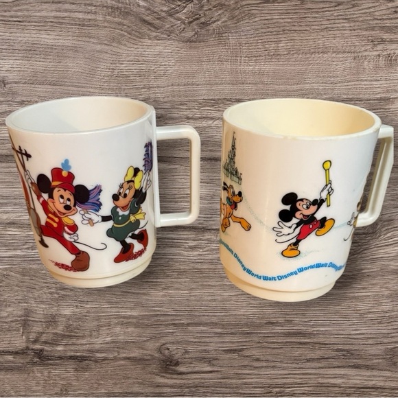 Vintage Disney Plastic Cups - Made in USA by deka - Picture 8 of 10